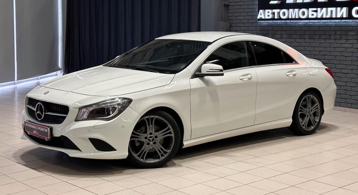 Mercedes-Benz CLA200 - 2